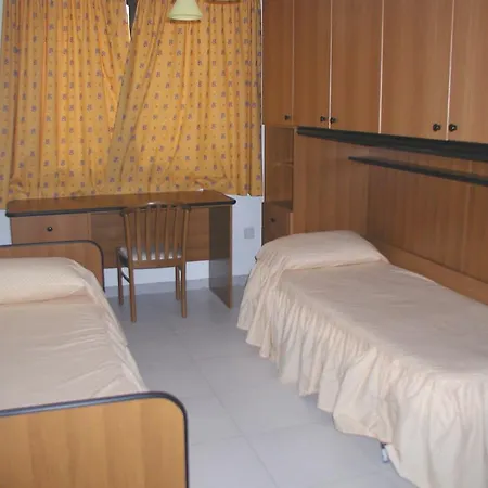 St. Julians Highgate Hotel *